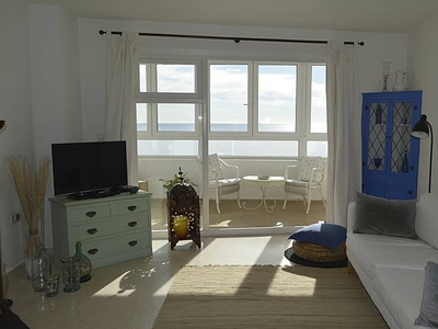 Apartamento con impresionantes vistas al mar