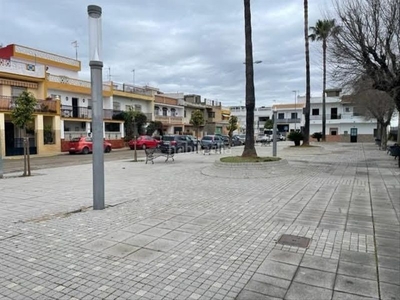 Casa chalet independiente urb. san rafael. en La Paz Alcalá de Guadaira