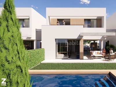 Casa con 3 habitaciones con piscina y aire acondicionado en Alcázares (Los)