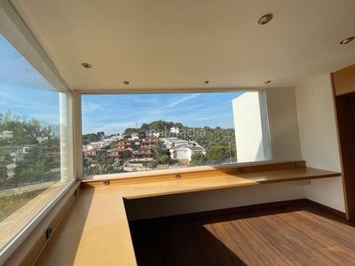 Casa en carrer marinada 1 casa con 5 habitaciones con ascensor, parking, piscina, calefacción y aire acondicionado en Tarragona