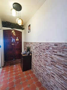 Casa se vende casa en El Cerro del águila, en la mejor zona y en perfecto estado en Sevilla