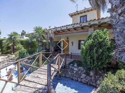 Casa / villa de 355m² en venta en La Eliana, Valencia