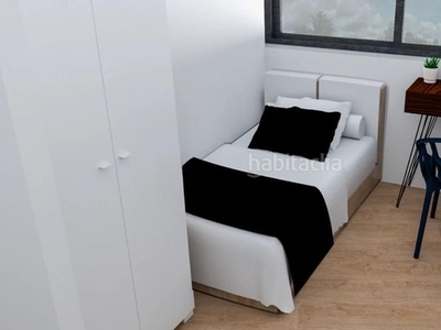 Dúplex con 2 habitaciones con ascensor, parking, calefacción y aire acondicionado en Badalona