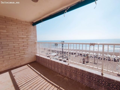 Fantástico apartamento en primera línea de playa en Guardamar del Segura, Alicante, Costa Blanca