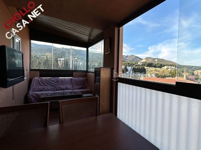 Piso con 3 habitaciones amueblado con ascensor, parking, aire acondicionado, vistas al mar y vistas a la montaña en Torremolinos