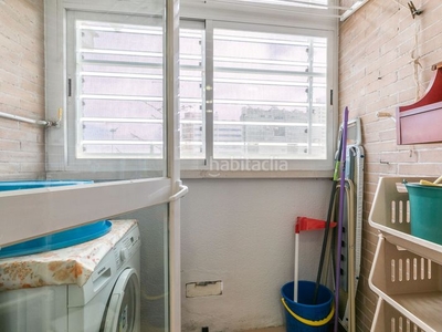 Piso con 3 habitaciones con ascensor y parking en Madrid