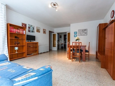 Piso con 4 habitaciones con ascensor y calefacción en Vilanova i la Geltrú