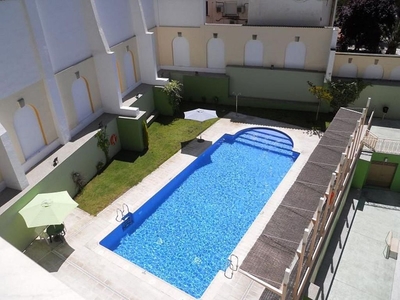 Piso en alquiler en Centro - Cáceres de 2 habitaciones con terraza y piscina