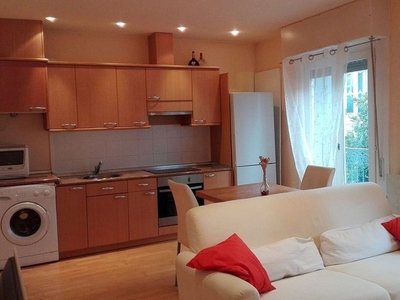 Piso en alquiler en Centro - Vitoria-Gasteiz de 1 habitación con muebles y balcón
