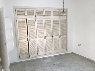 Piso en venta en centro - alfalfa - el salvador, 2 dormitorios. en Sevilla