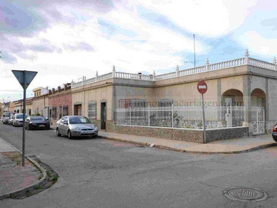 Venta Casa adosada Cartagena. Muy buen estado 260 m²