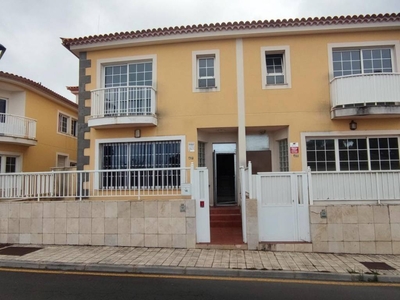 Venta Casa adosada en Calvario 138 Tacoronte. 100 m²