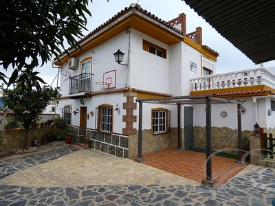 Venta Casa rústica Cútar. 154 m²