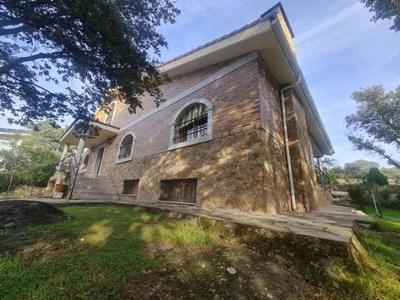 Venta Casa unifamiliar Alpedrete. Buen estado con terraza 450 m²