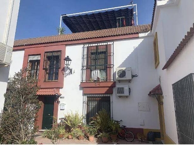 Venta Casa unifamiliar Castilleja de la Cuesta. Con terraza 123 m²