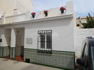Venta Casa unifamiliar en Calle el Higueral 8 Torremolinos. Con terraza calefacción individual 198 m²