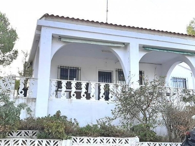 Venta Casa unifamiliar Pedralba. Con terraza 160 m²