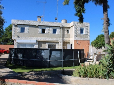 Venta Casa unifamiliar Vilamarxant. Con terraza 231 m²