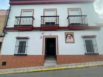 Venta Chalet Huévar del Aljarafe. Con terraza 145 m²