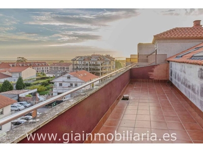 Venta Piso Sanxenxo. Piso de dos habitaciones en Calle Revolta 26. Buen estado cuarta planta con terraza