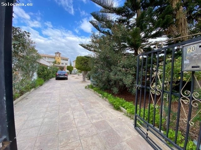 VENTA-VILLA INDEPENDIENTE- LOMAS DEL CABO ROIG-3D-4B-2 COCINAS- 174M2-PISCINA PROPIA-PARCELA 1050M2