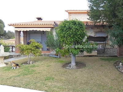 Villa en venta en Rincón de la Victoria