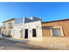 Casa adosada en venta en Talavera la Real