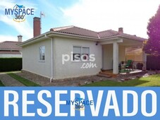 Chalet en venta en Calle Piorno (La Cañada)