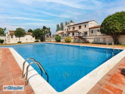 Acogedora casa en sant antoni alquiler semanal, cerca del mar con piscina comunitaria