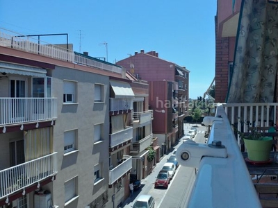 Alquiler ático en carrer del bonveí 32 ático con balcón e instalaciones de vanguardia en Cornellà de Llobregat