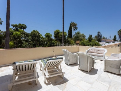 Alquiler casa con 7 habitaciones con parking y aire acondicionado en Marbella
