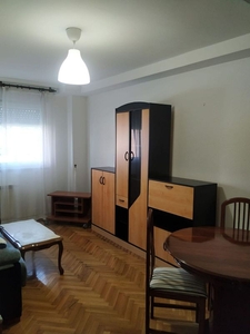 Alquiler de piso en El Carmen - Casas del Hogar de 1 habitación con muebles y calefacción