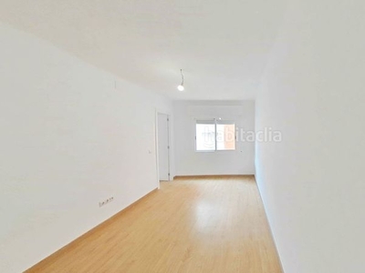 Alquiler piso con 2 habitaciones en Prosperitat Barcelona