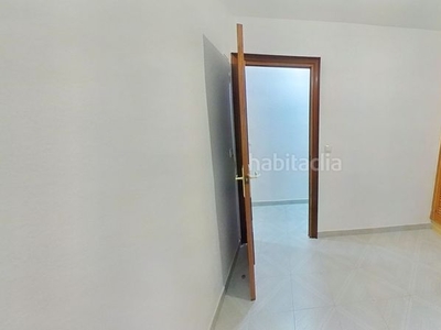 Alquiler piso con 3 habitaciones con ascensor en Málaga