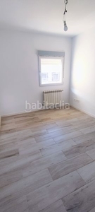 Alquiler piso con 3 habitaciones con calefacción en Madrid