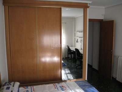 Alquiler piso con 4 habitaciones amueblado con ascensor y calefacción en Valencia