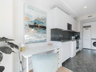 Alquiler piso de alquiler temporal con 3 habitaciones en barrio La Bordeta en Barcelona