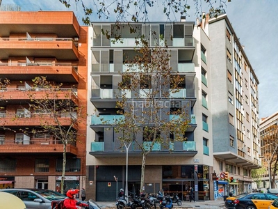 Alquiler piso en rossello piso con 3 habitaciones con ascensor y aire acondicionado en Barcelona