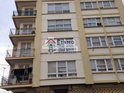Alquiler Piso Ferrol. Piso de tres habitaciones Cuarta planta