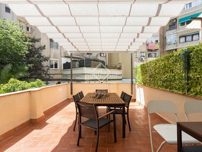 Alquiler piso reformado y amueblado en avenida gaudí (cerca de sagrada familia), con dos dormitorios dobles exteriores, dos baños completos y terraza de 18 m2 en Barcelona
