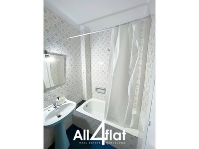 Alquiler piso sants, piso de 110m², 4 habitaciones, 2 baños, totalmente amueblado y equipado en Barcelona