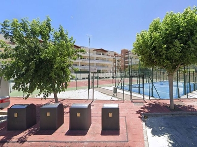 Apartamento amplio piso en esquina con dos terrazas - en benalmadena en Benalmádena
