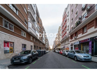 Apartamento en alquiler en Calle de Guzmán El Bueno, cerca de Calle de Fernández de los Ríos