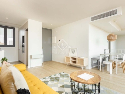 Ático de obra nueva de 3 dormitorios con terraza de 47 m² en venta en eixample izquierdo en Barcelona