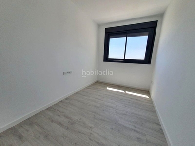 Ático exclusivo piso a estrenar de 3 dormitorios con 9 m2 (terraza) en Málaga