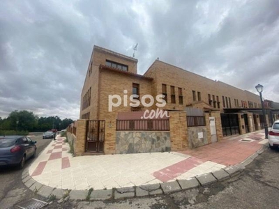 Casa adosada en alquiler en Calle Espido Freire