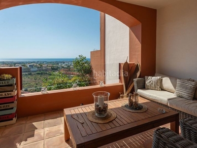 Casa adosada impresionante adosado moderno en benahavis con vistas panoramicas en Benahavís