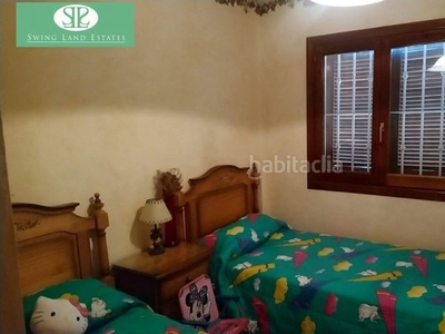 Casa adosada triplex lujo 5 dormitorios con buhardilla a pocos metros del mar en Alcázares (Los)