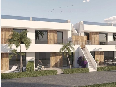 Casa bungalows de obra nueva en condado de alhama campo de golf en Murcia