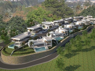 Casa con 5 habitaciones amueblada con parking, piscina, aire acondicionado, jardín y vistas al mar en Benahavís